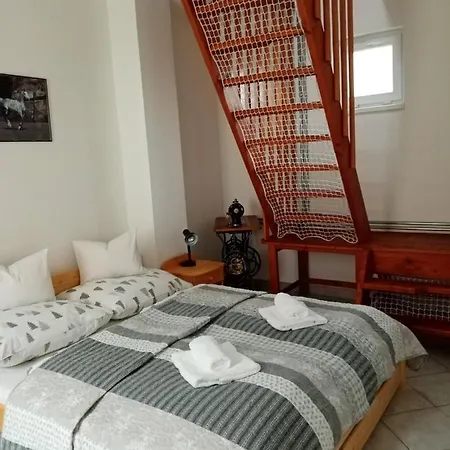Holiday home Eoetvoes Nyaralo Siofok