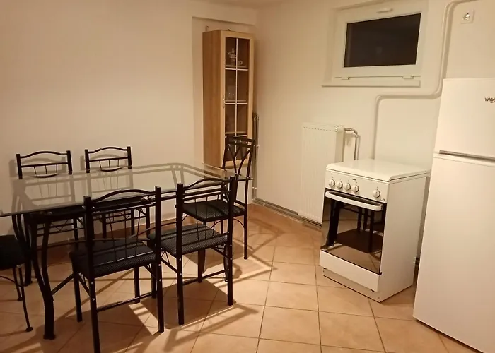 Case de vacanță Eoetvoes Nyaralo *